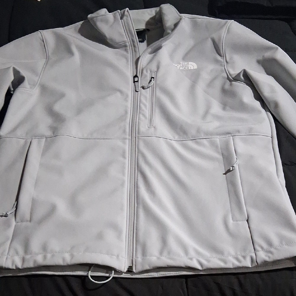 NWOT North Face Apex Bionic Jacket. Size L.